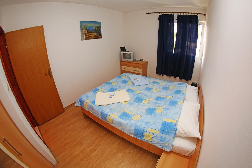 Apartments And Rooms Zvjezdana Хвар Екстериор снимка