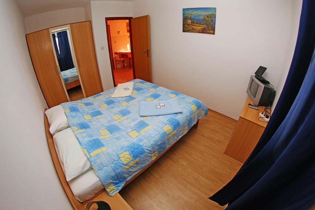 Apartments And Rooms Zvjezdana Хвар Екстериор снимка